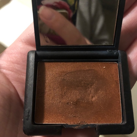 $84 VALUE Set of 4 luxury beauty products - Picture 6 of 8